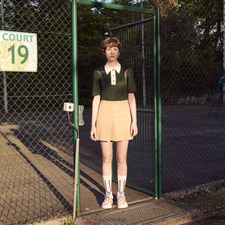 Жени Lacoste бежово издание на модно шоу плисирана платнена тенис пола облекло XTV622664