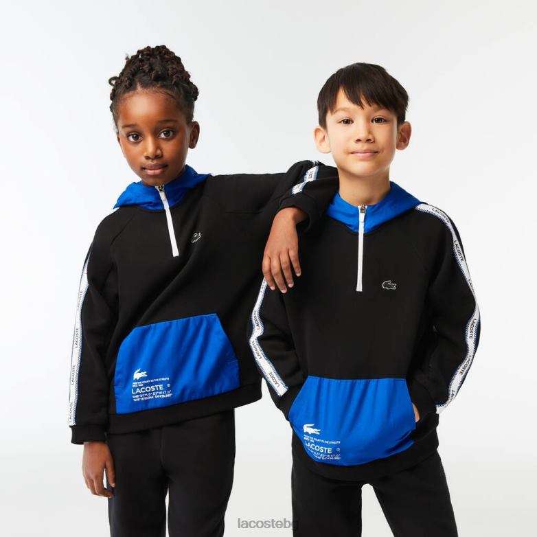 деца Lacoste черно/синьо суичър с качулка с джоб на кенгуру облекло XTV623205
